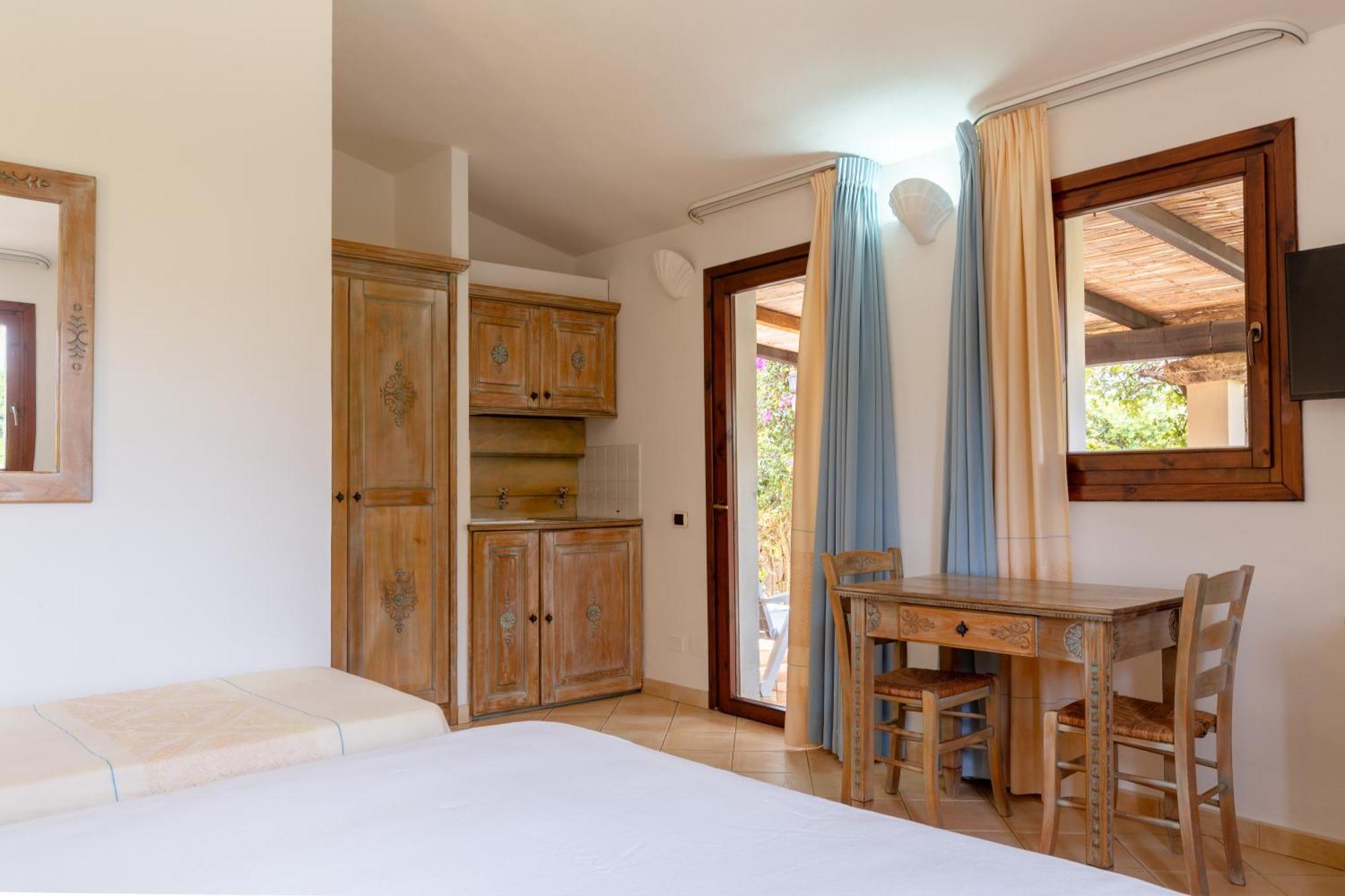 Porto Giunco Residence 빌라시미우스 외부 사진